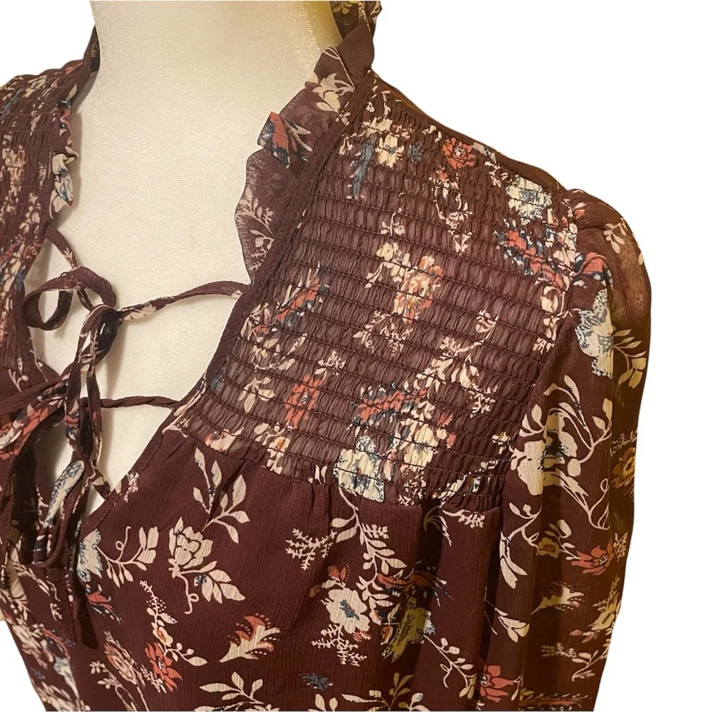 Floral Print‎ Women's Top - Picture 2 of 9